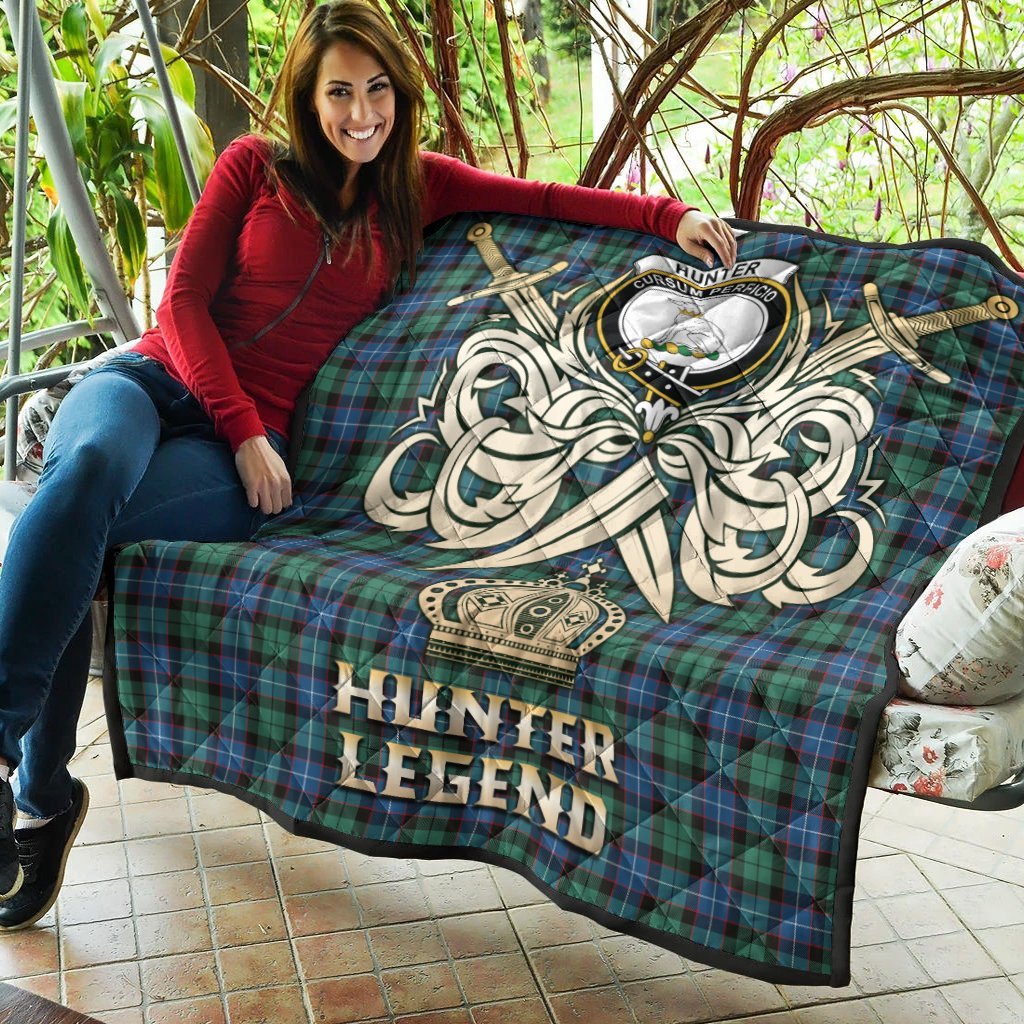 Hunter Ancient Tartan Crest Legend Gold Royal Premium Quilt