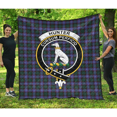 Hunter Modern Tartan Crest Quilt