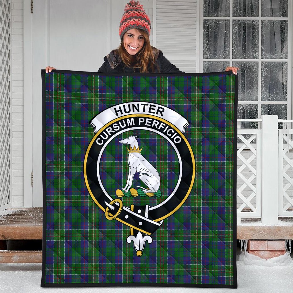 Hunter of Hunterston Tartan Crest Quilt