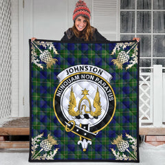Johnston Modern Tartan Crest Premium Quilt - Gold Thistle Style