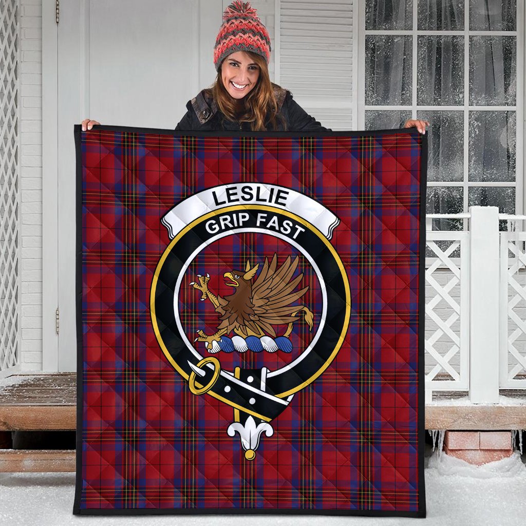 Leslie Red Tartan Crest Quilt