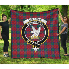 Lindsay Modern Tartan Crest Quilt