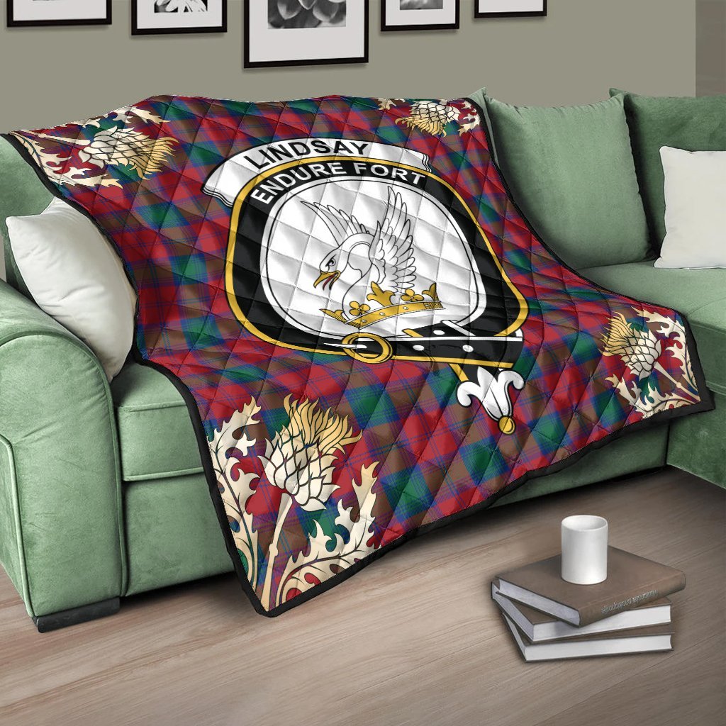Lindsay Modern Tartan Crest Premium Quilt - Gold Thistle Style