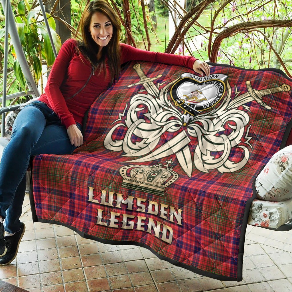 Lumsden Modern Tartan Crest Legend Gold Royal Premium Quilt