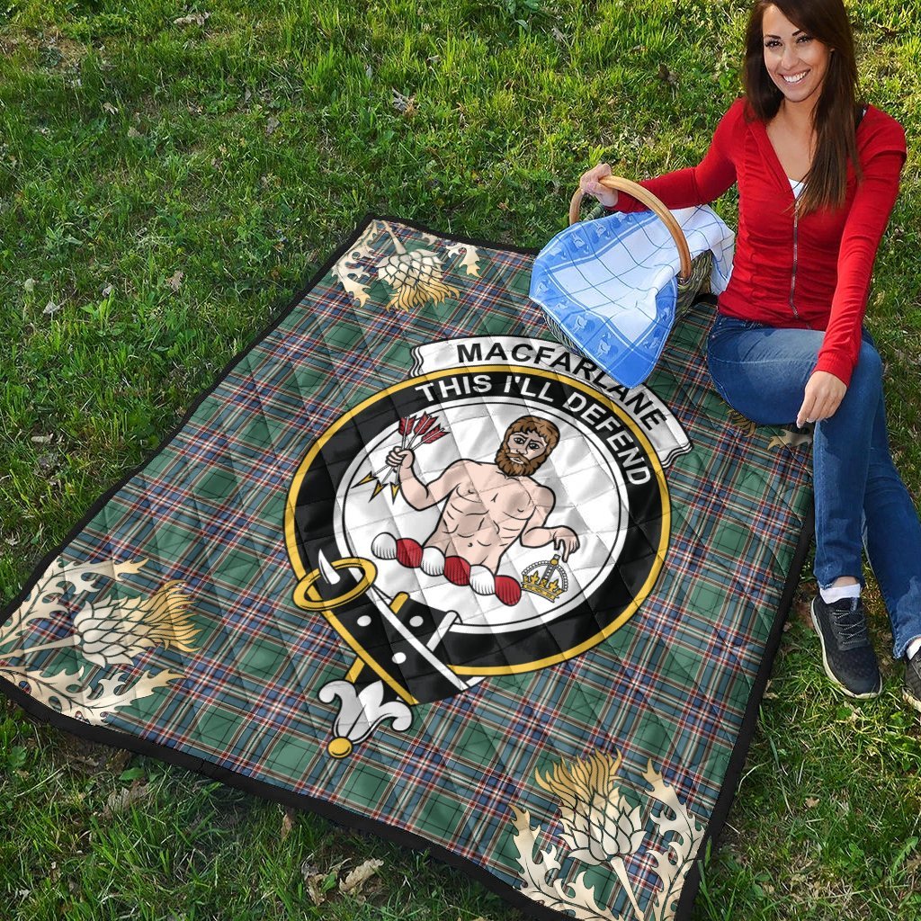 MacFarlane Hunting Ancient Tartan Crest Premium Quilt - Gold Thistle Style