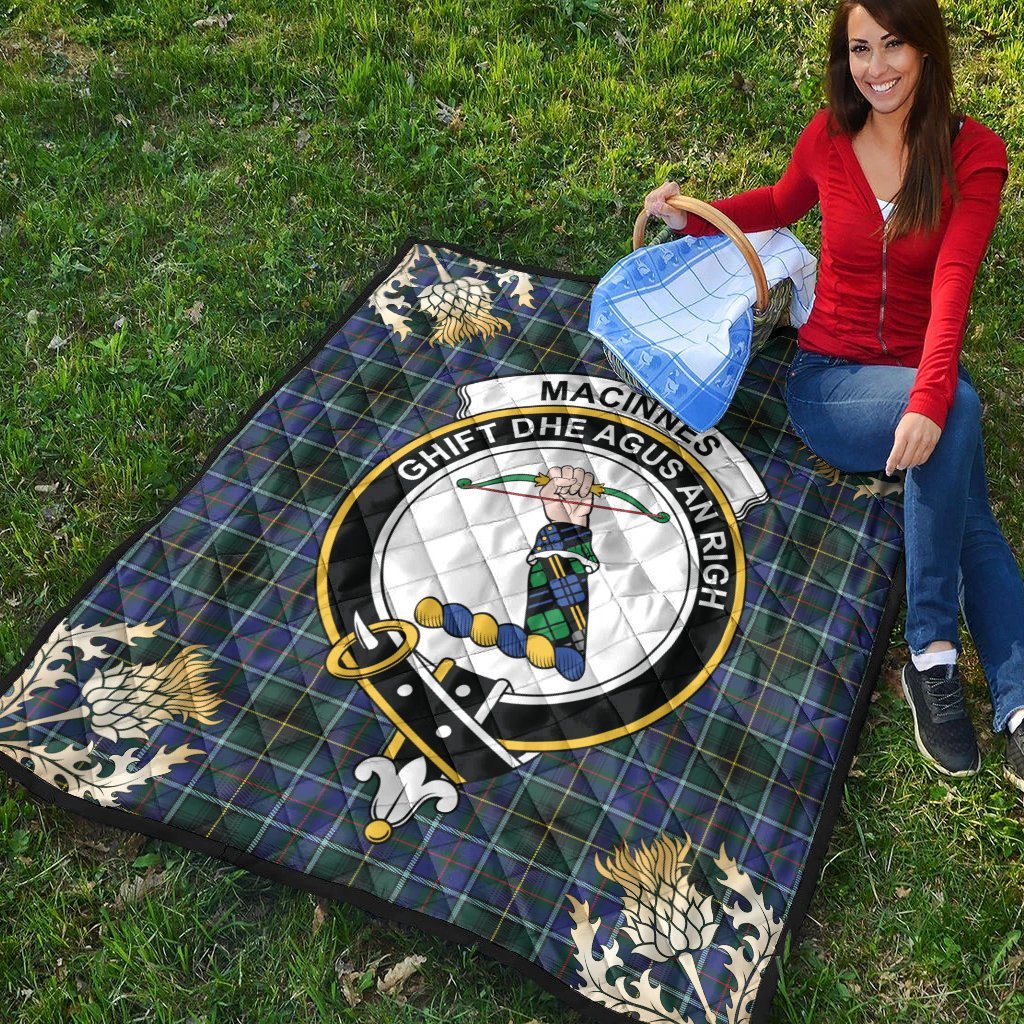 MacInnes Modern Tartan Crest Premium Quilt - Gold Thistle Style