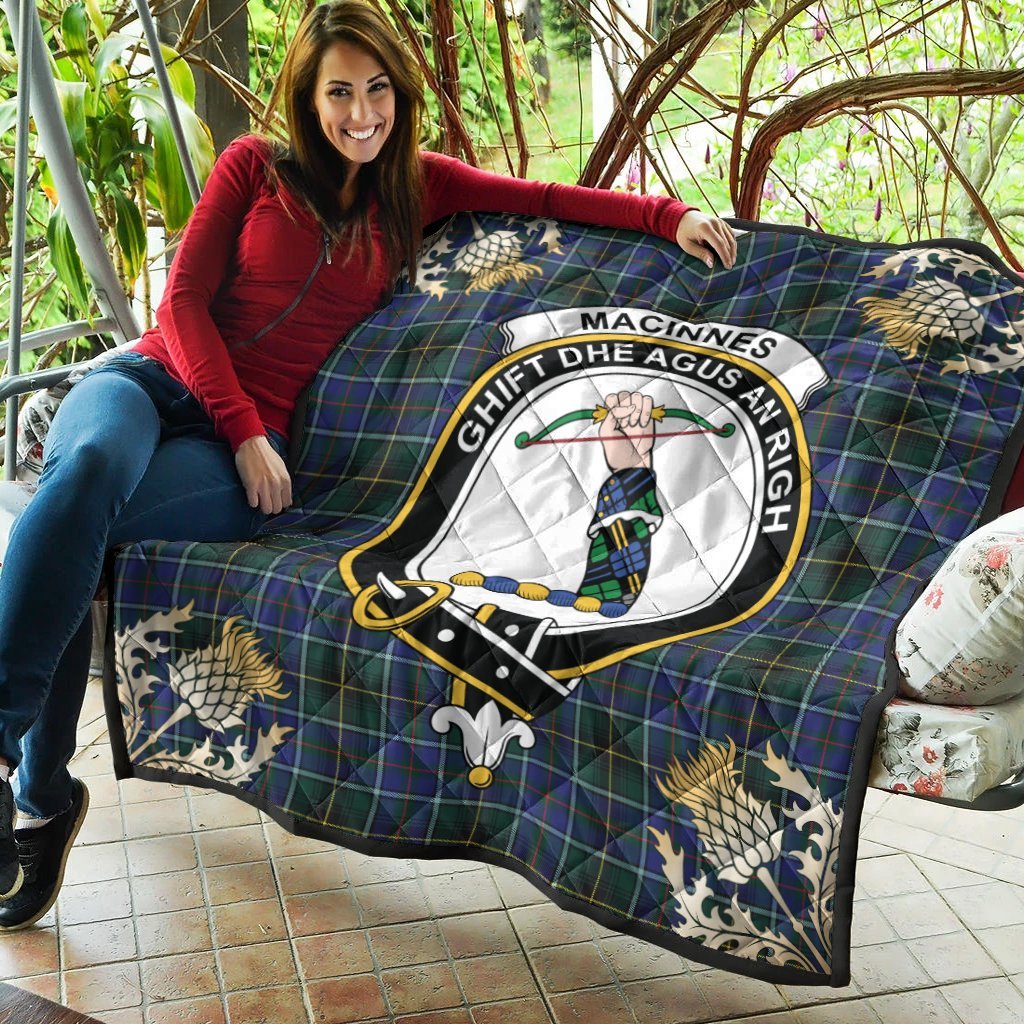 MacInnes Modern Tartan Crest Premium Quilt - Gold Thistle Style