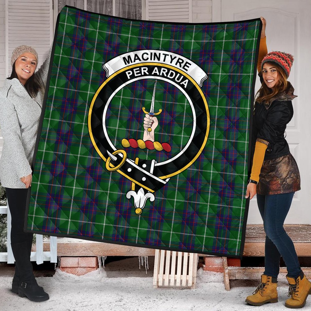 MacIntyre Hunting Tartan Crest Quilt