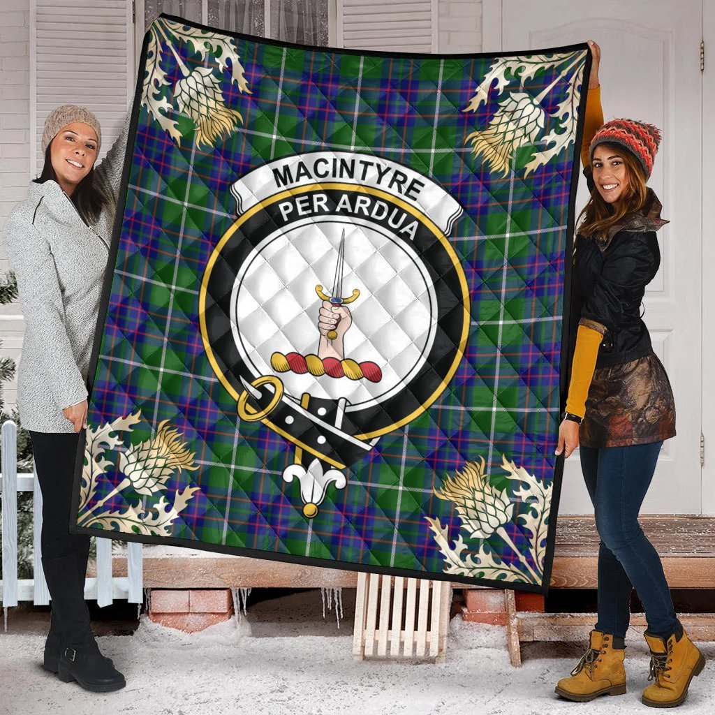 MacIntyre Hunting Modern Tartan Crest Premium Quilt - Gold Thistle Style