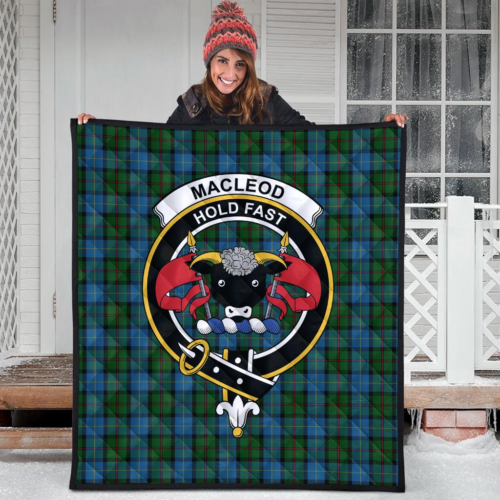MacLeod of Assynt Tartan Crest Quilt