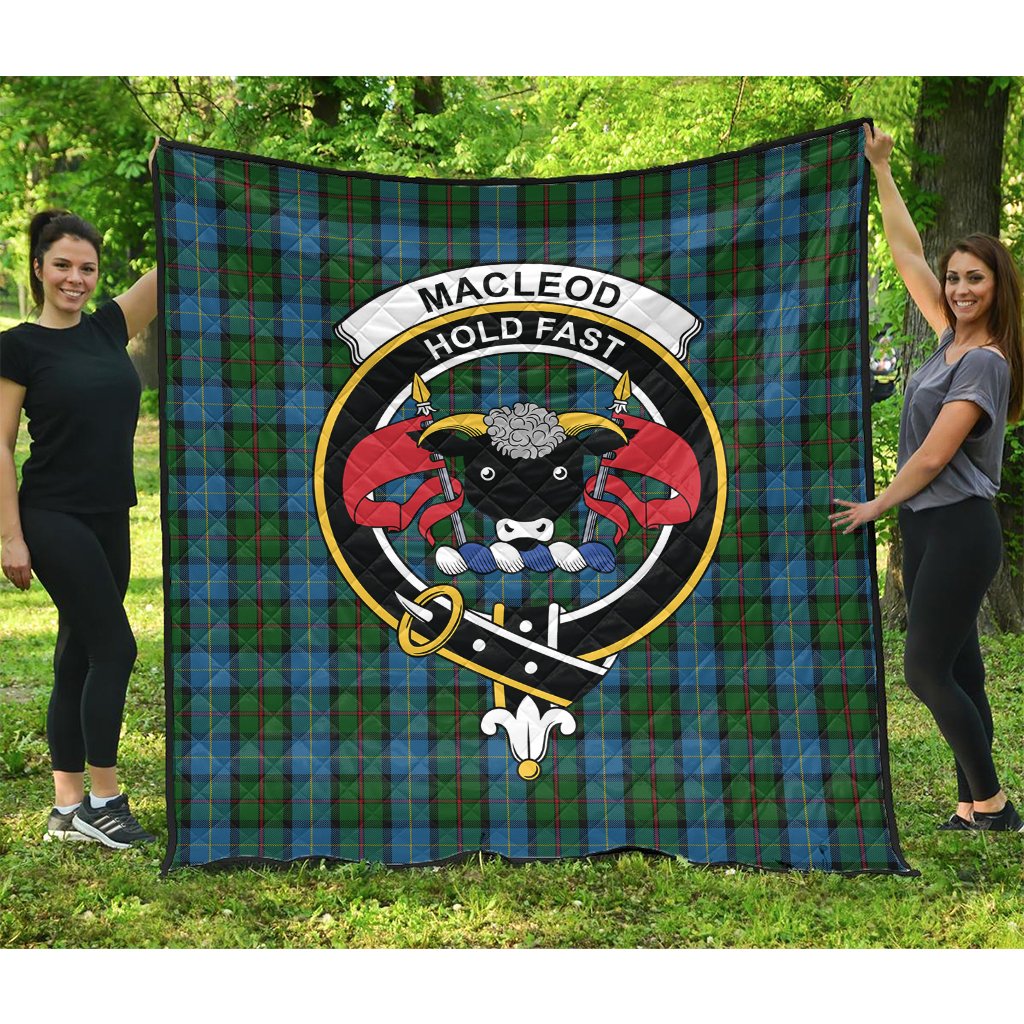 MacLeod of Assynt Tartan Crest Quilt