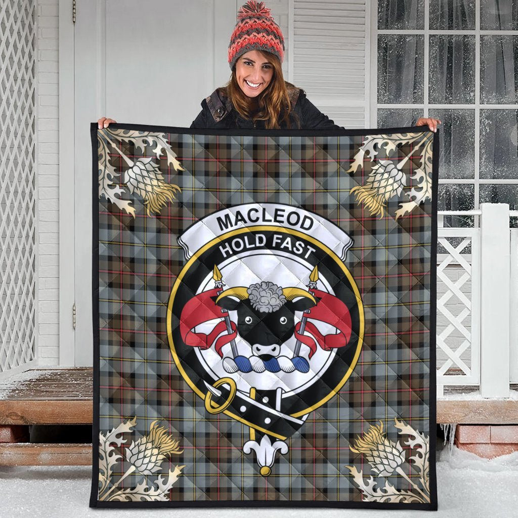 MacLeod of Harris Weathered Tartan Crest Premium Quilt - Gold Thistle Style