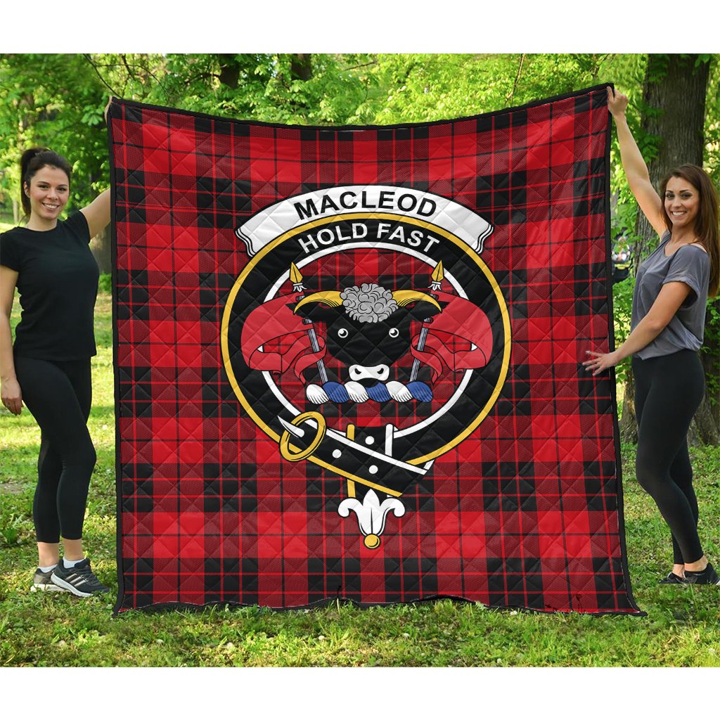 MacLeod of Raasay Tartan Crest Quilt