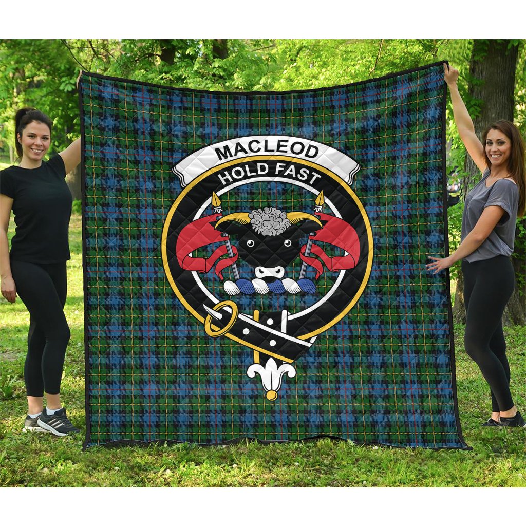 MacLeod of Skye or Johnston Tartan Crest Quilt