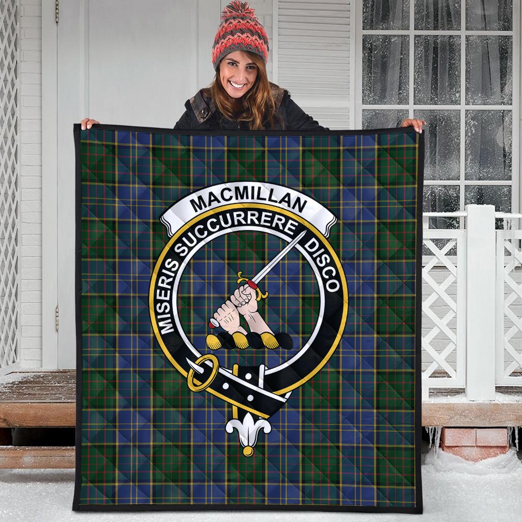 MacMillan Hunting Tartan Crest Quilt