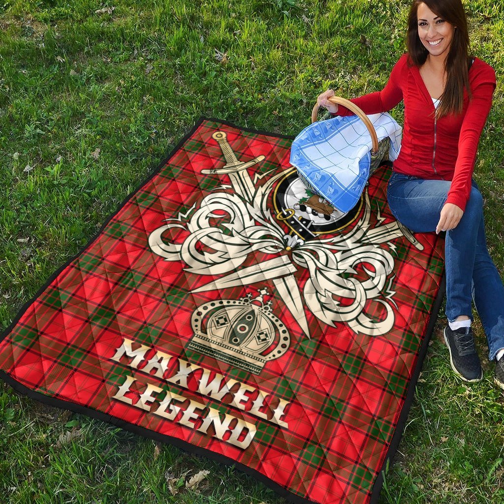 Maxwell Modern Tartan Crest Legend Gold Royal Premium Quilt