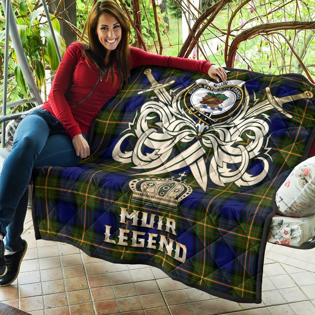 Muir Tartan Crest Legend Gold Royal Premium Quilt
