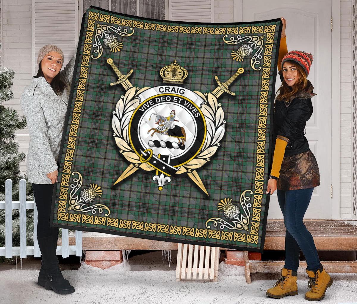 Craig Tartan Crest Premium Quilt - Celtic Thistle Style