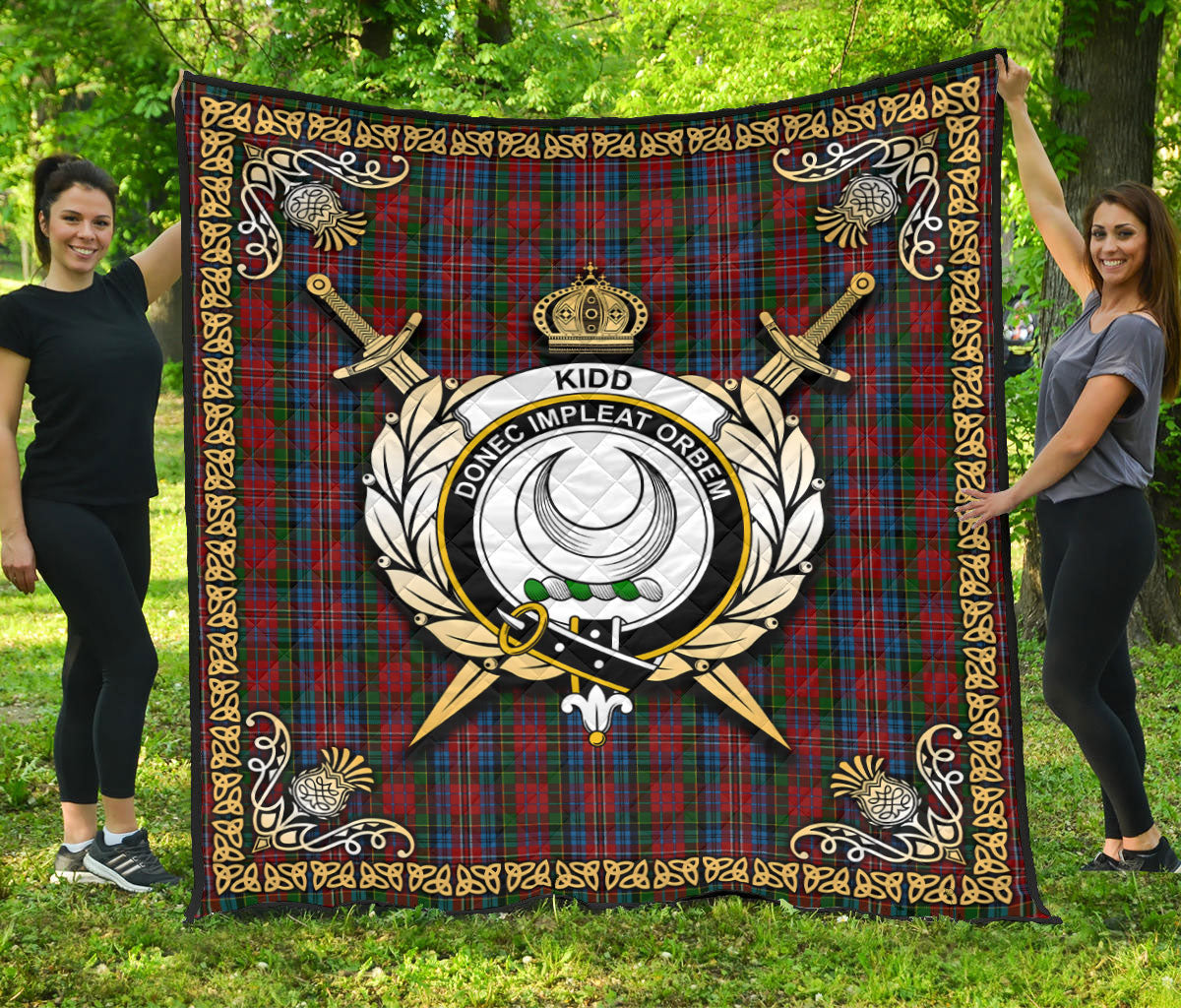 Kidd Tartan Crest Premium Quilt - Celtic Thistle Style