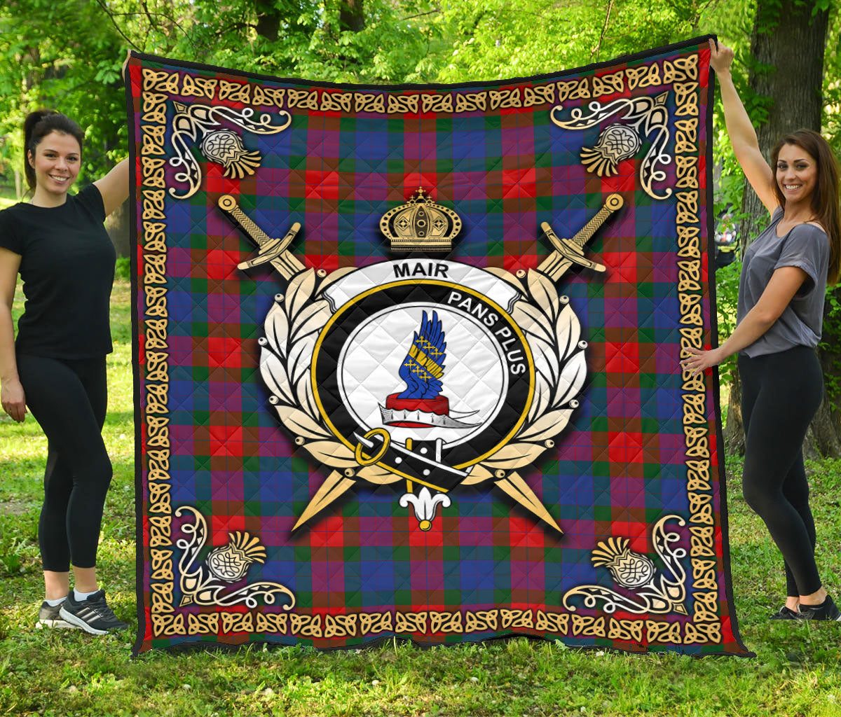 Mar Tartan Crest Premium Quilt - Celtic Thistle Style