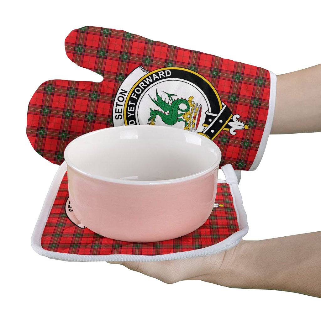 Seton Modern Tartan Crest Oven Mitt And Pot Holder (2 Oven Mitts + 1 Pot Holder)