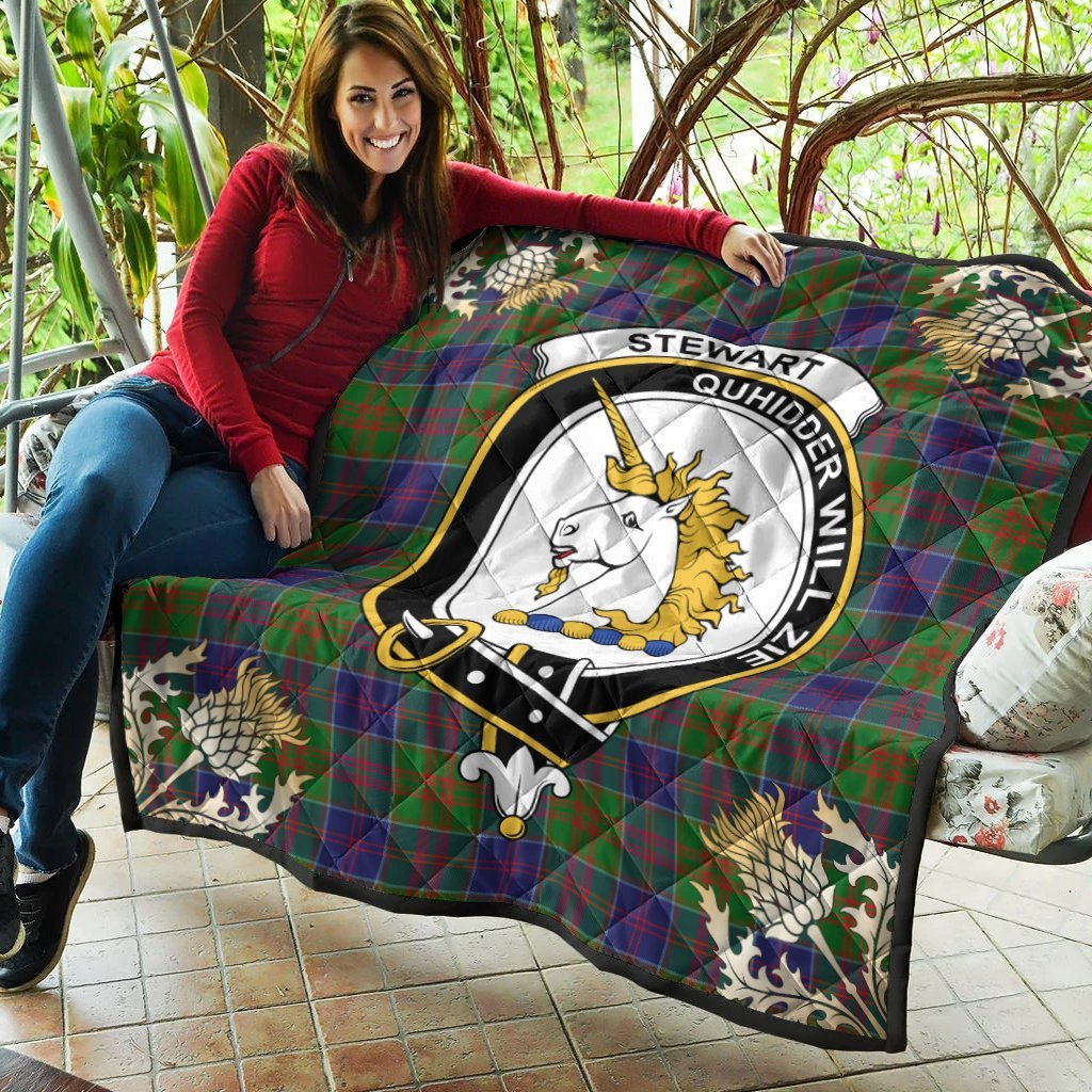 Stewart of Appin Hunting Modern Tartan Crest Premium Quilt - Gold Thistle Style