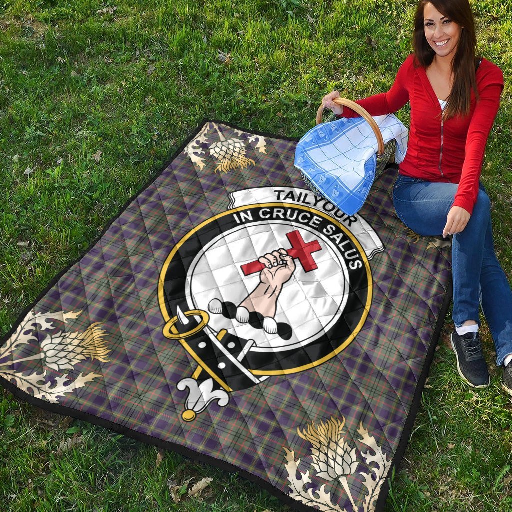 Taylor Weathered Tartan Crest Premium Quilt - Gold Thistle Style
