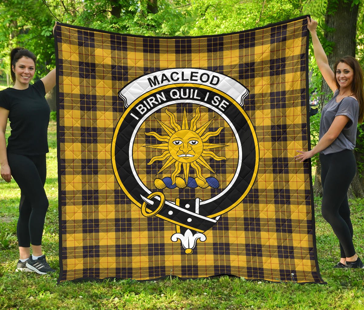 MacLeod of Lewis Ancient Family Tartan Crest Quilt - SP