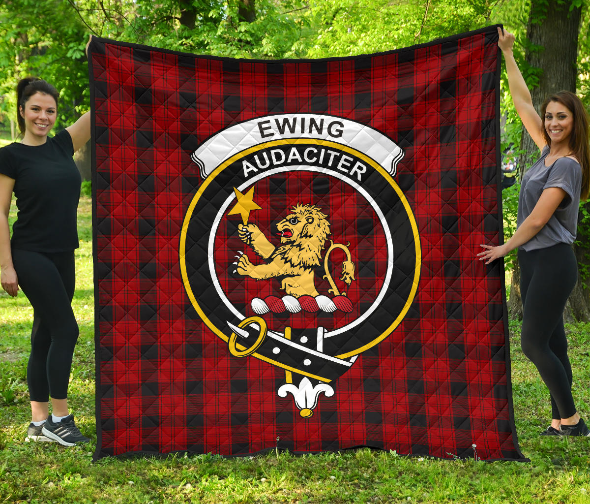 Ewing Tartan Crest Quilt - SP