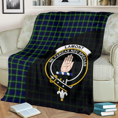 Lamont Modern Tartan Crest Blanket Wave Style