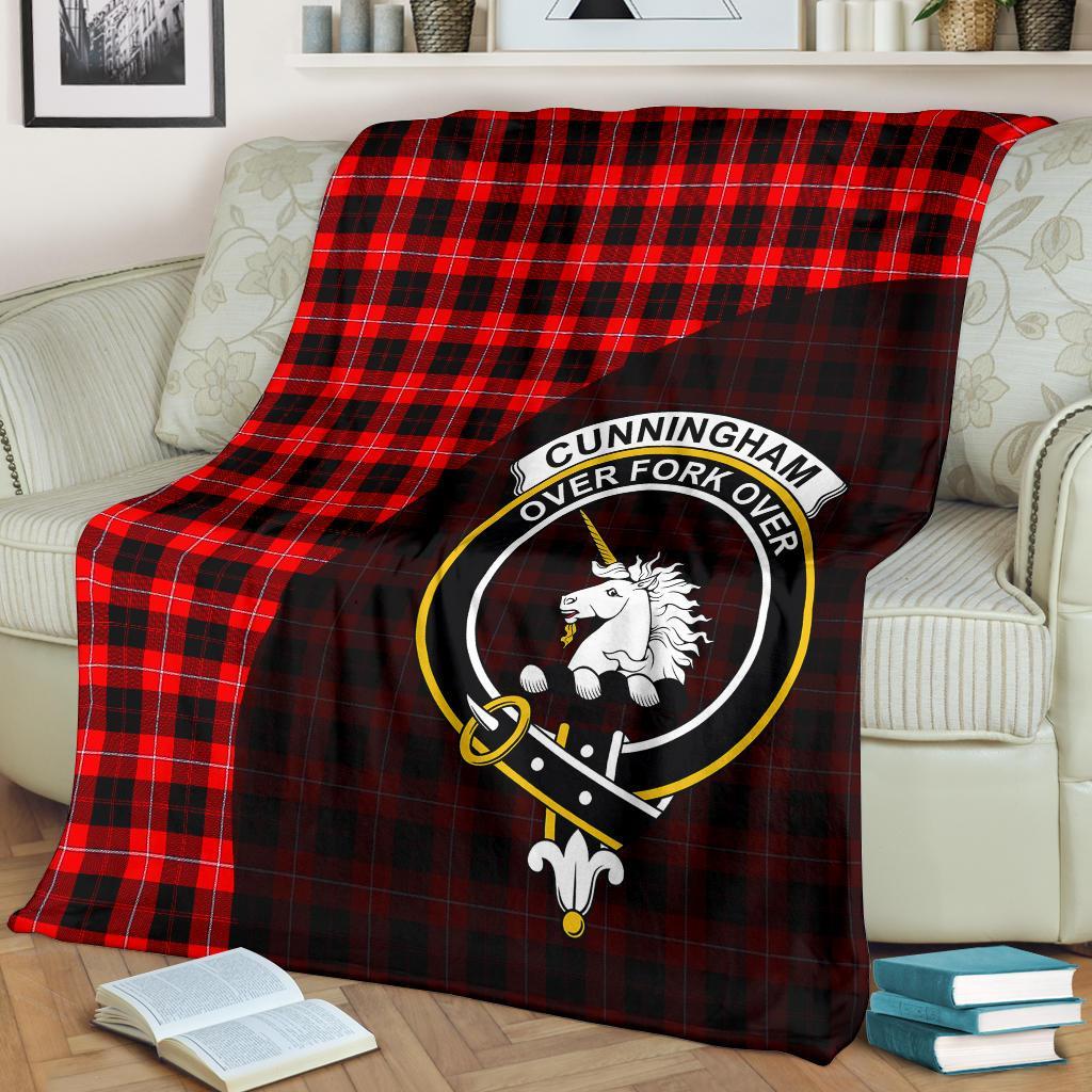 Cunningham Modern Tartan Crest Blanket Wave Style