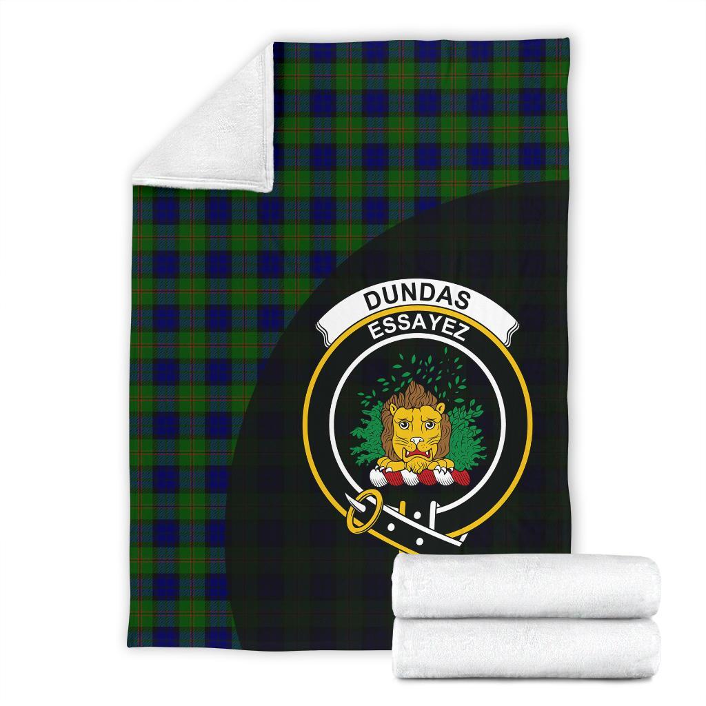 Dundas Modern Tartan Crest Blanket Wave Style
