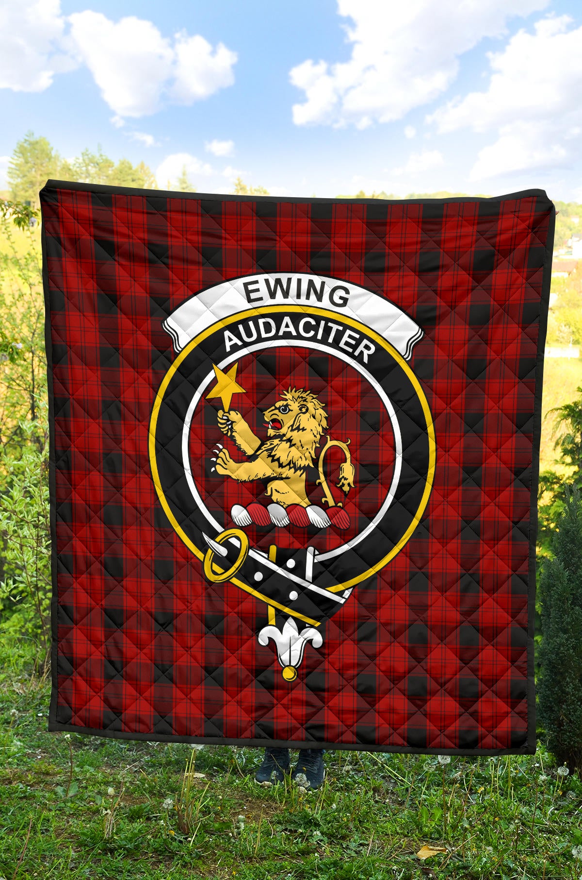 Ewing Tartan Crest Quilt - SP
