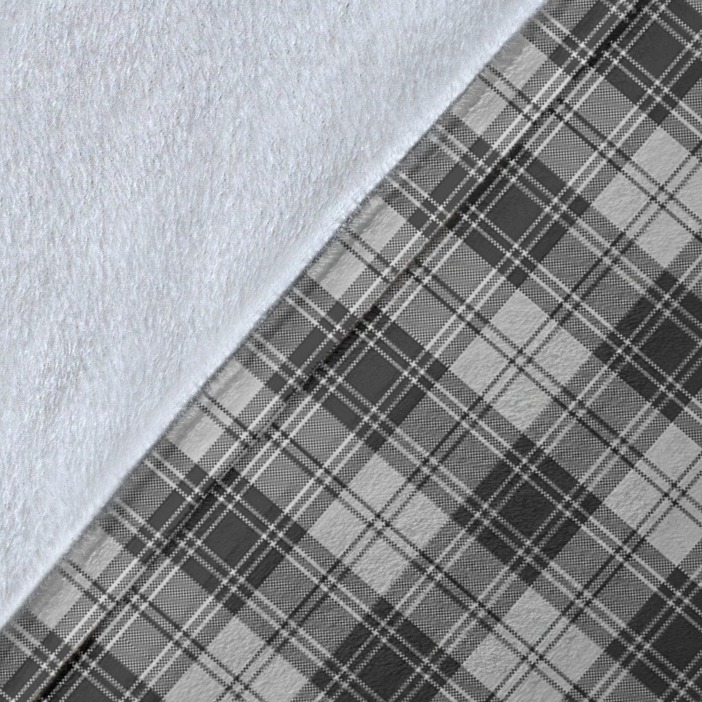 Glendinning Family Tartan Crest Blankets