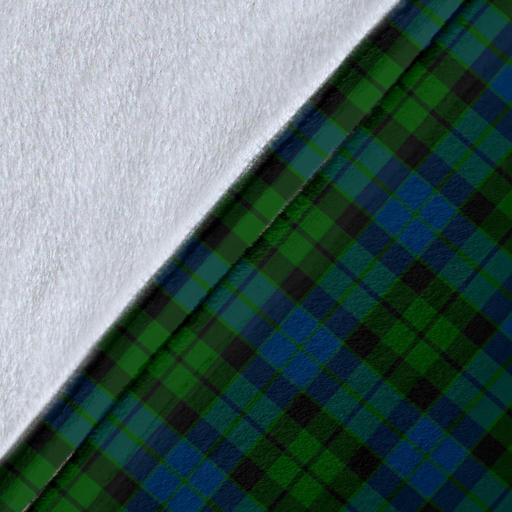 MacKay Modern Tartan Crest Blanket Wave Style