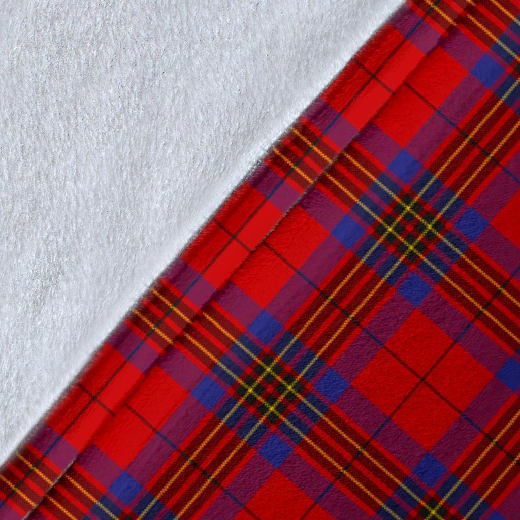 Leslie Modern Tartan Crest Blanket Wave Style