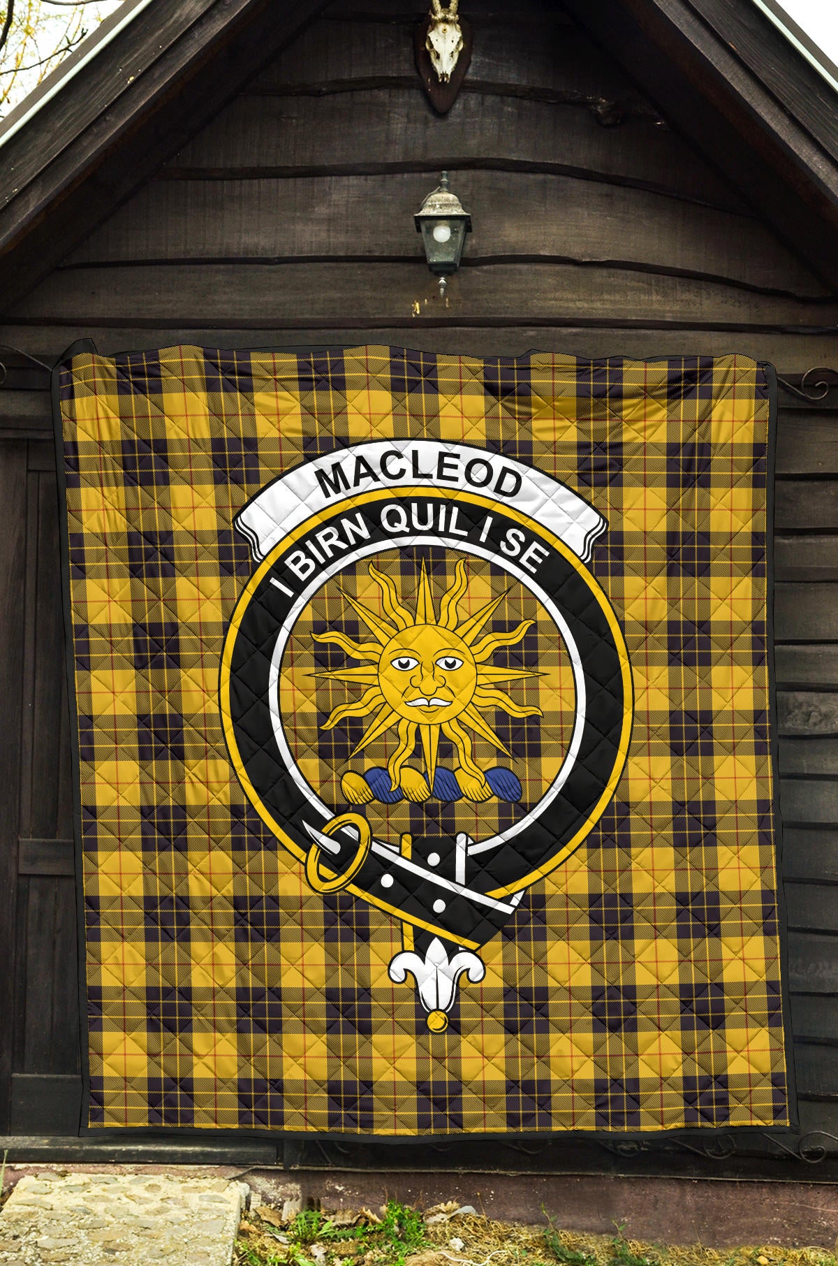 MacLeod of Lewis Ancient Family Tartan Crest Quilt - SP