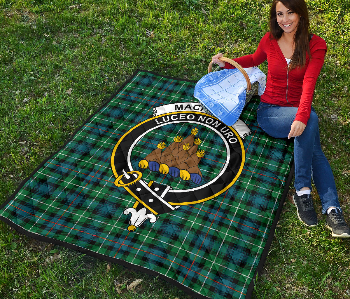MacKenzie Ancient Family Tartan Crest Quilt - SP