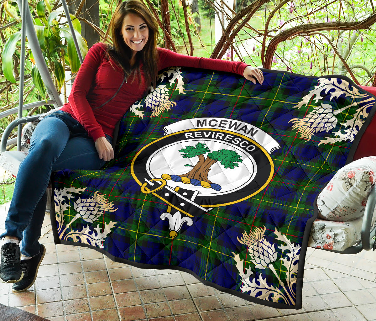 McEwan Tartan Crest Premium Quilt - Gold Thistle Style SP