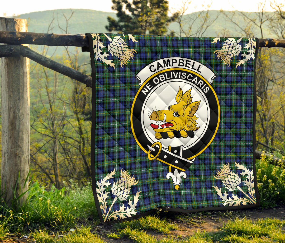 Campbell Argyll Ancient Tartan Crest Premium Quilt - Gold Thistle Style - SP